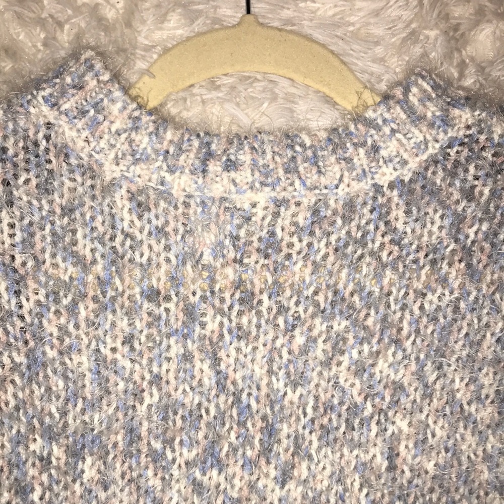 Fuzzy Textured Pastel Sweater - Picture 3 of 3